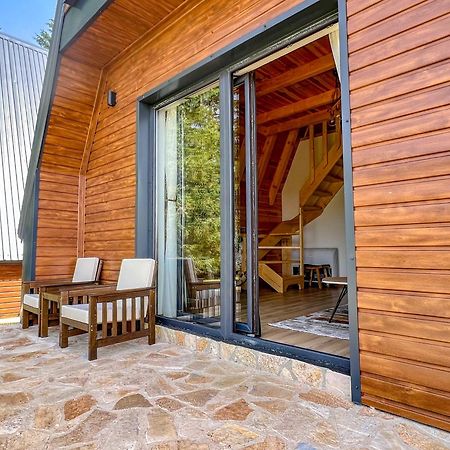 Villas Chardak Zabljak  Luaran gambar