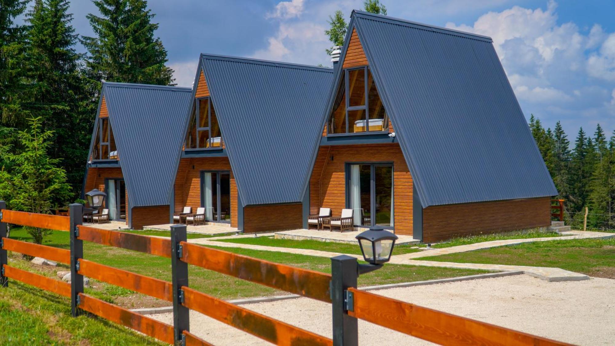 Villas Chardak Zabljak  Luaran gambar