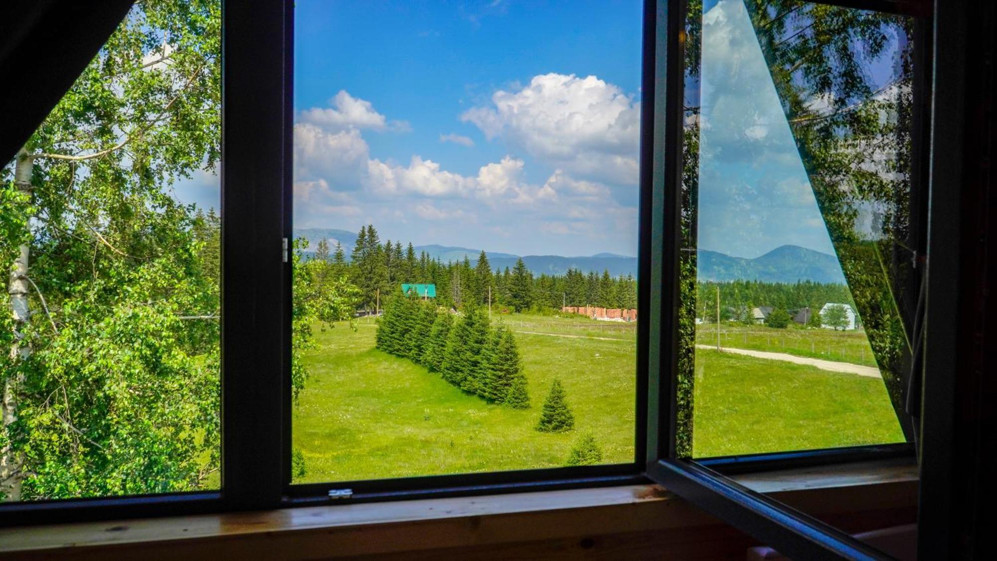 Villas Chardak Zabljak  Luaran gambar