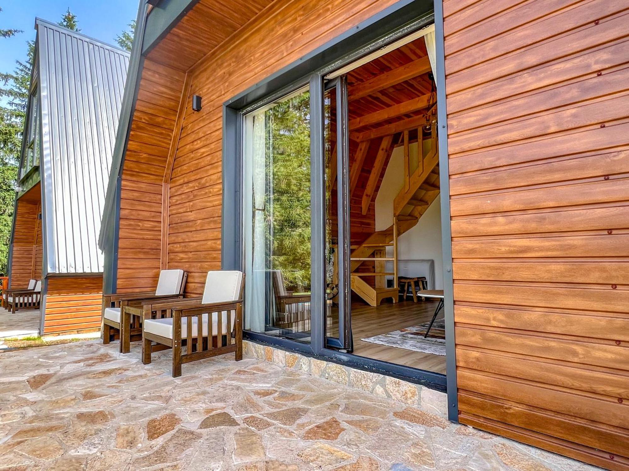 Villas Chardak Zabljak  Luaran gambar