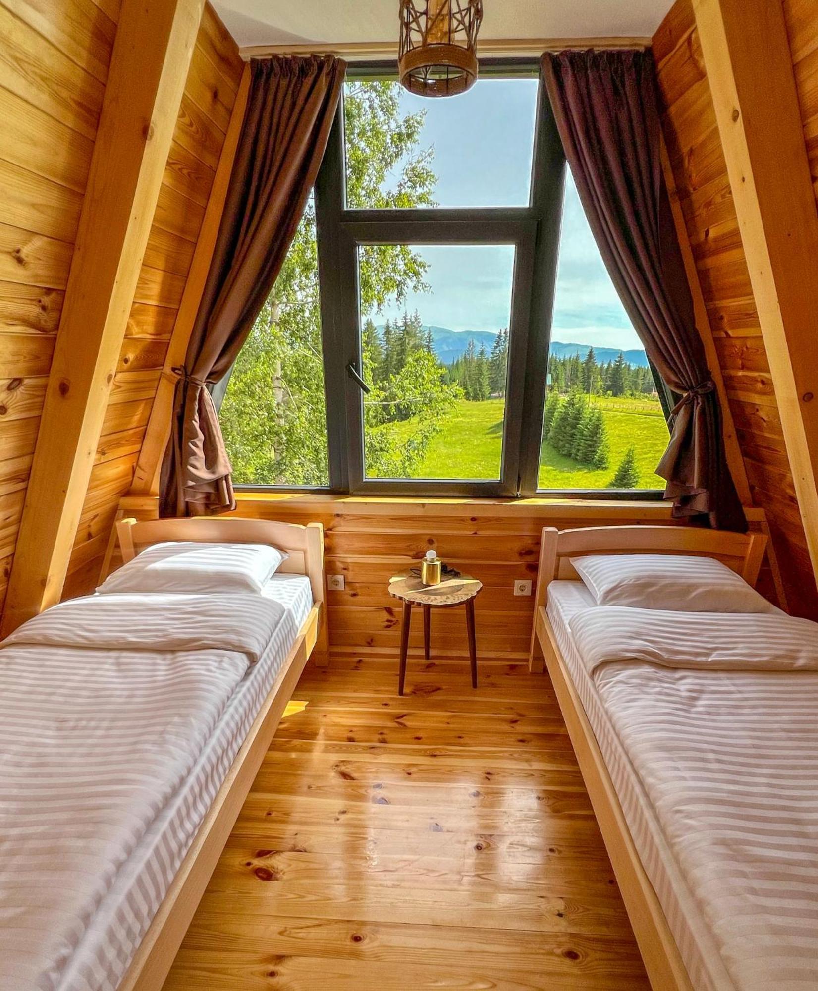 Villas Chardak Zabljak  Luaran gambar